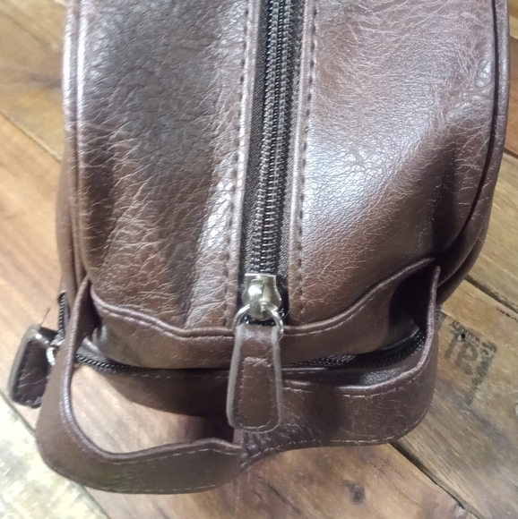 Vorspack Toiletry Travel Bag - Picture 3 of 4